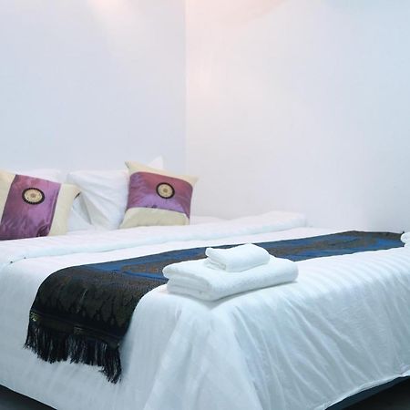 Sy Guesthouse Phnom Penh Exterior photo